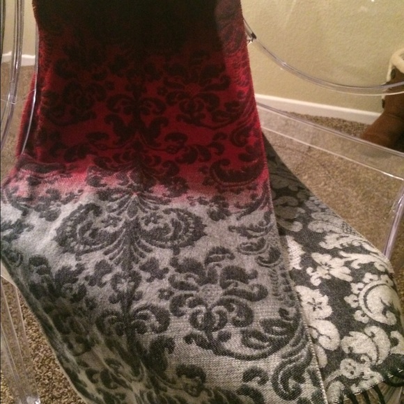 NWOT scarf - Picture 3 of 3