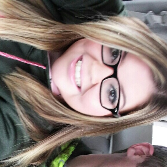 Meet your Posher, Joy - Picture 1 of 1