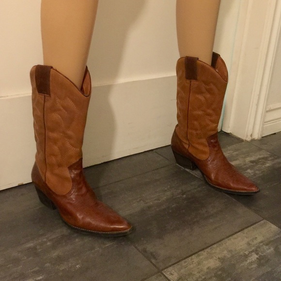 ALDO GENUINE LEATHER TWO TONE COWBOY BOOTS - Picture 3 of 5