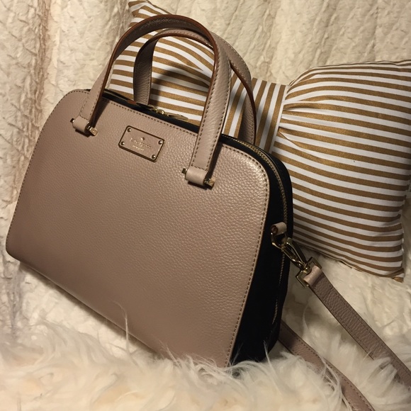 kate spade Handbags - 💖FLASH SALE 💖  KateSpade Bag♠️