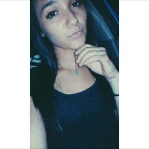 Meet your Posher, Marissa