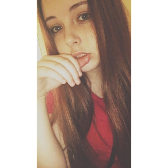 Meet your Posher, Ashley - Picture 1 of 1