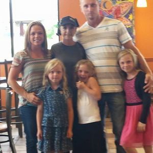 Meet your Posher, Crystal