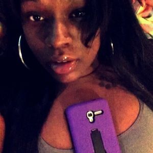 Meet your Posher, Ayo