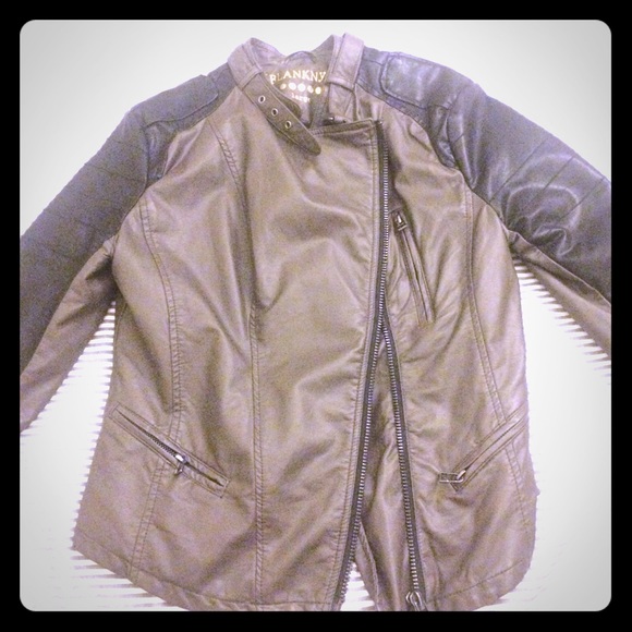 Blanc NYC faux leathet moto jacket sz large