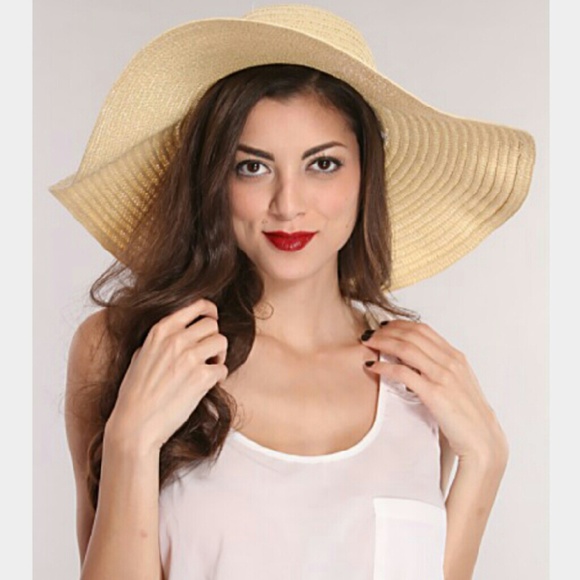 Floppy hat
