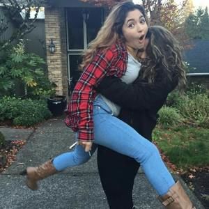 Meet your Posher, Deanna