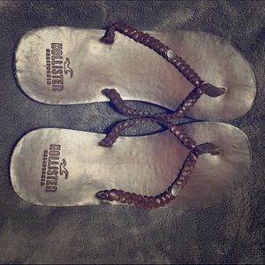 Hollister Co Leather Flip Flops