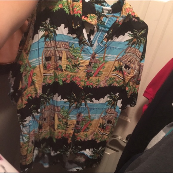 Vintage Hawaiian Shirt - Picture 2 of 2