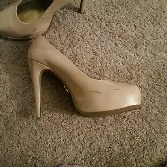 Nude Pumps - small flaws - Picture 3 of 4
