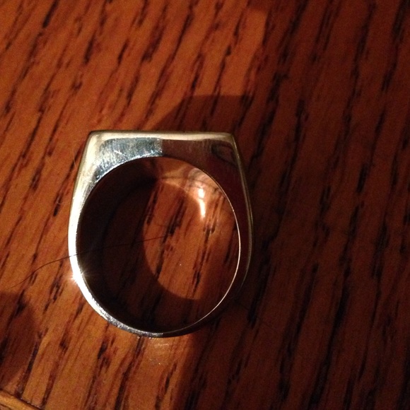 Cross ring - Picture 2 of 3