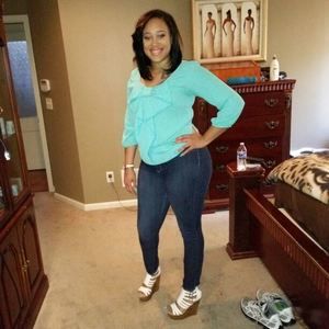 Meet your Posher, Brianna