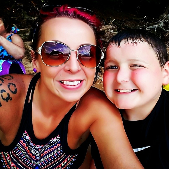 Meet your Posher, Misty. - Picture 5 of 8