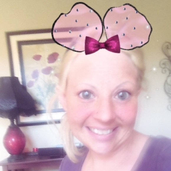 Meet your Posher, Lena - Picture 2 of 2