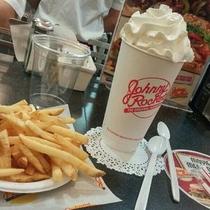 Meet your Posher, Lucy