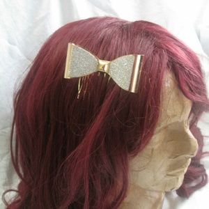 Gold Glittery Bow Comb