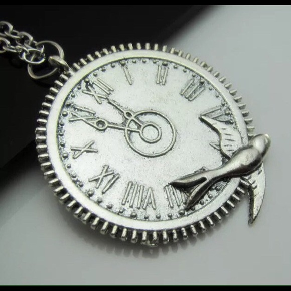New Tibetan Silver Clock Gear Necklace.