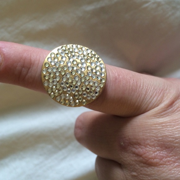 Coach gold c ring