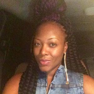 Meet your Posher, Crystal