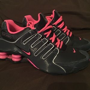 Women's Nike Shox NZ