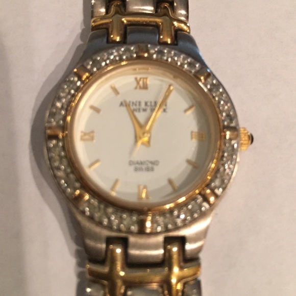 Sold ! Sold! - Picture 2 of 4