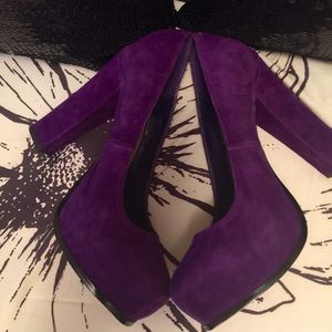 Purple suede pump