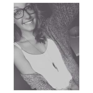 Meet your Posher, Emily