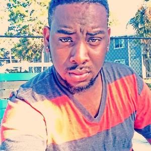 Meet your Posher, Devonte