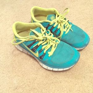 Nikes 5.0 *DROPPED PRICE* !!