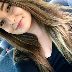 Meet your Posher, Stefanie