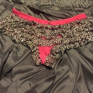 Ruffled panties 3 pack