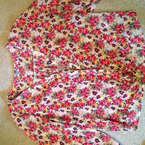 BUNDLE CHARLOTTE RUSSE L - Picture 3 of 4