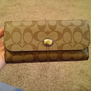 Large Coach Wallet