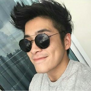 Meet your Posher, Mark