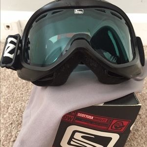 Scott USA skiing/snowboarding goggles