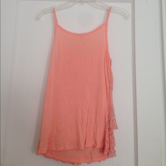 Peach ruffle tank top - Picture 3 of 4