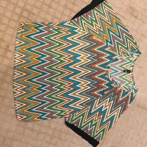 Super soft flowy chevron top - M