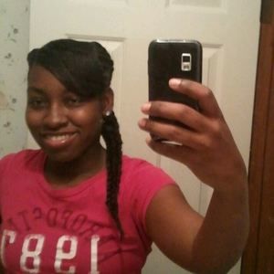 Meet your Posher, Shemeika