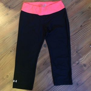 Under armor crop compression leggings