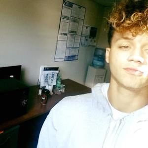 Meet your Posher, Devon