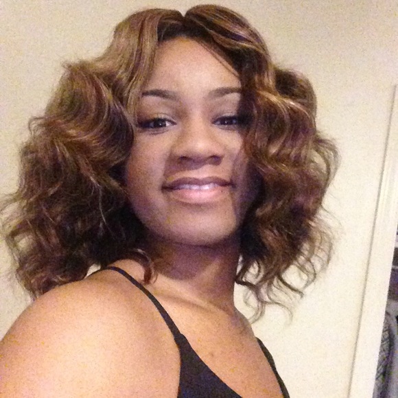 Meet your Posher, Unique