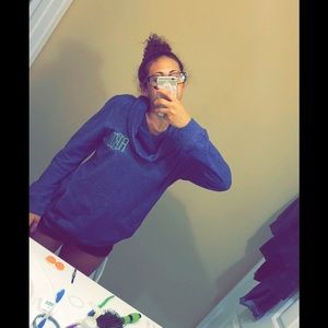 Meet your Posher, Alexis