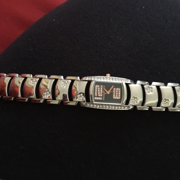 Haurex gorgeous watch - Picture 3 of 3