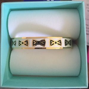 *BRAND NEW KATE SPADE BANGLE 🎀👑*