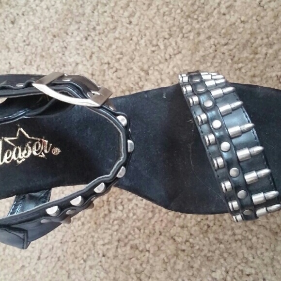 8" stilettos - Picture 3 of 3