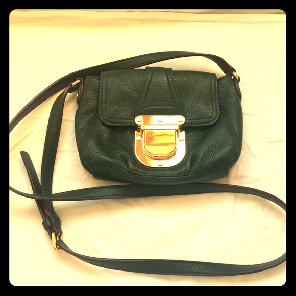 Michael Kors cross body purse in forest green! - Picture 1 of 4