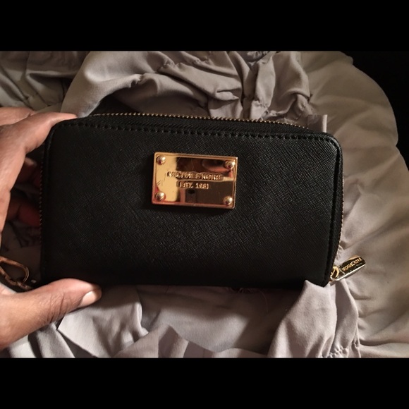 Micheal kors iPhone 5/6 wrislet