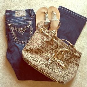 MISS ME Mid-Rise Curvy Boot Jeans NWOT Never worn!