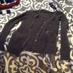Grey American eagle sweater.