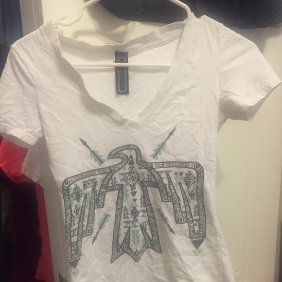 Short sleeve Aztec t